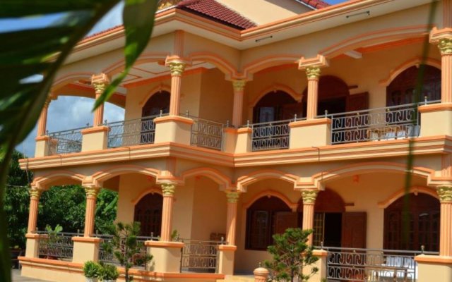 Kampot Manor