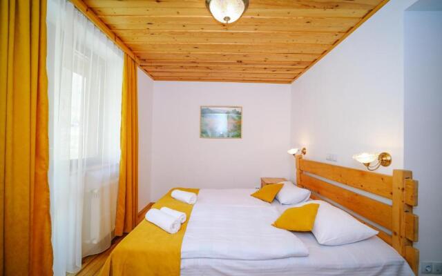 Alpenhaus Kazbegi Hotel & Restaurant
