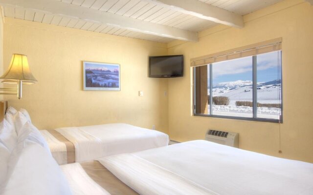 Elk Refuge Inn