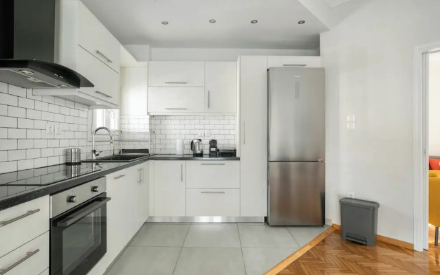 Dew 1-Bedroom Apartment in Athens