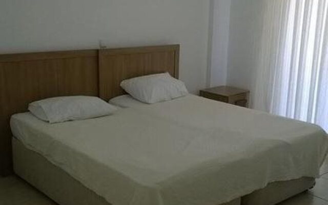 Uğur Apart