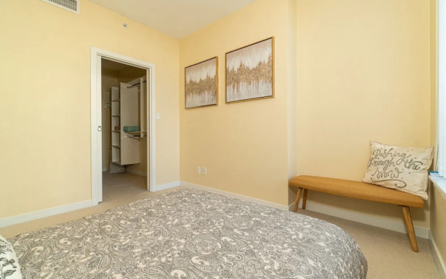 Lovely Oasis near Waterfront & Downtown