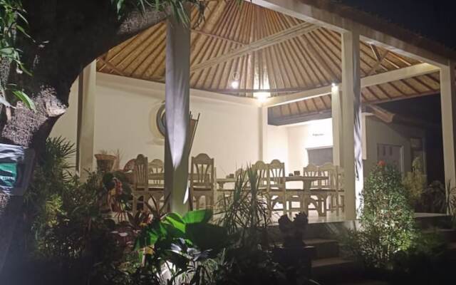 Utama Villas Beach Front Candidasa