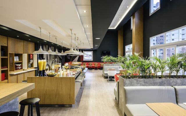 ibis Fortaleza Centro De Eventos