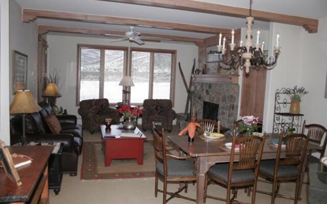 The Seasons Lodge at Arrowhead