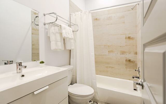 Htown Suites by Dunyha