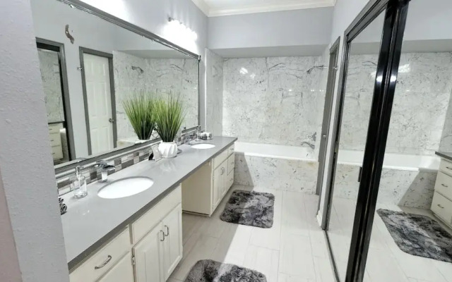 3Bdrm 2Bath 2Beds - NRG, Galleria