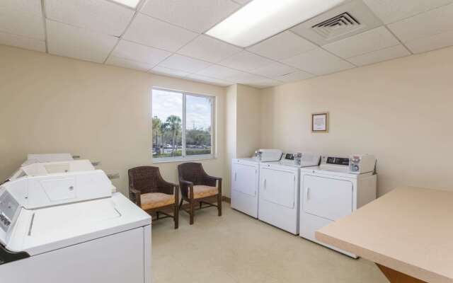 Hawthorn Extended Stay by Wyndham Naples