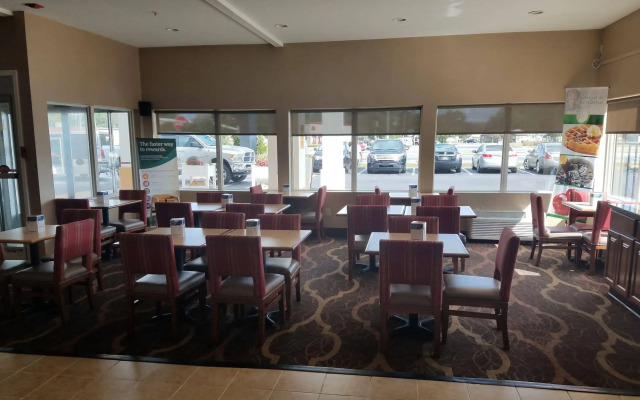 Quality Inn & Suites Georgetown - Seaford
