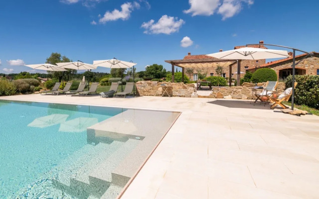 Luxury Farmhouse in Umbria-podere Montecani
