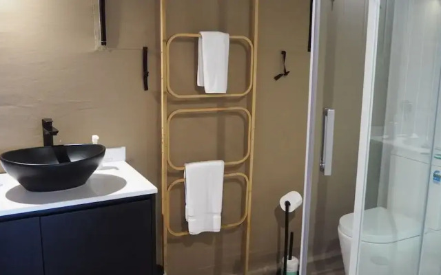 Magnetic Glamping