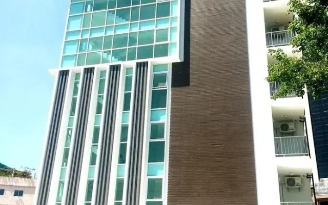 Wealth30th Apartment