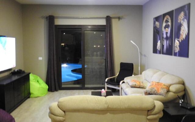 Unique 4-rooms villa w/private pool, beach & dock.