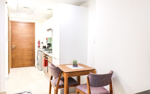 Fully Furnished Studio in Azizi Aliyah