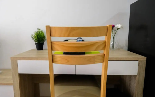 New Furnished Studio Apartment Springwood Residence