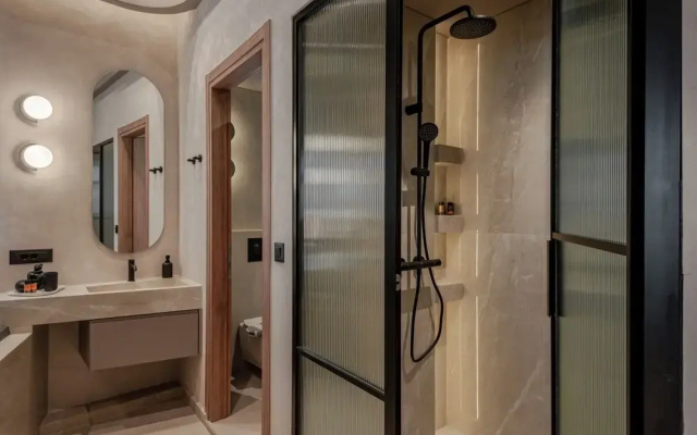 Amara Luxury Suites With Private Hot Tub