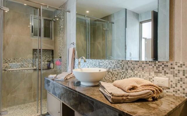 Luxury 2 bedroom Apartment Beautiful View