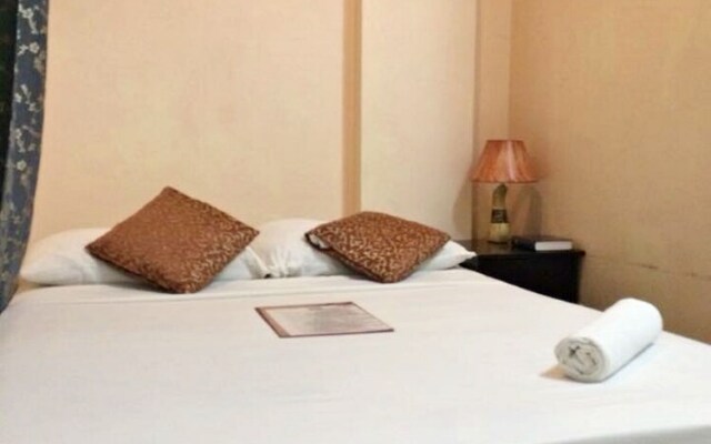D'Narra Hotel and Restobar