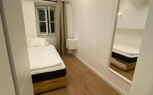 Cozy/Tiny/Creative living in a historical old town