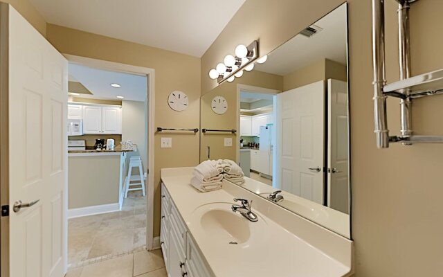 Crystal Shores by Southern Vacation Rentals