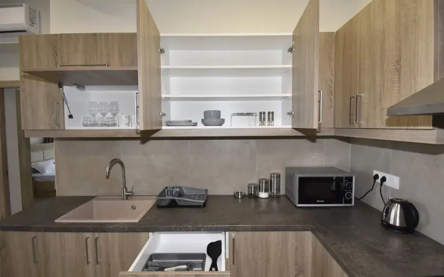 Aparthotel by Luxe Group KO16