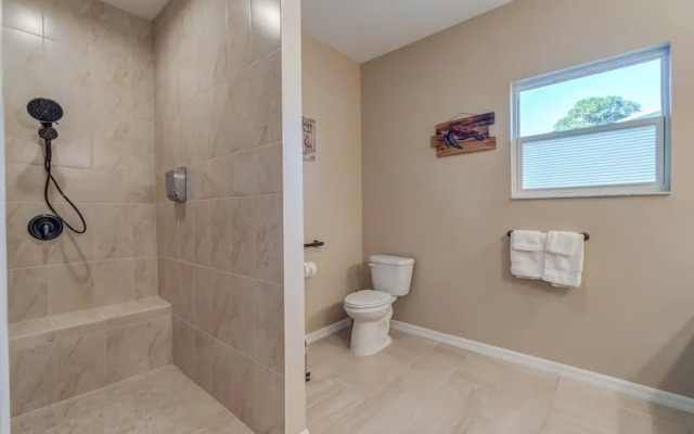 Suite Dreams Guesthouse aka Care Takeover Home