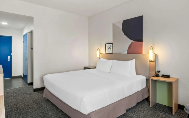 Spark by Hilton Stevensville