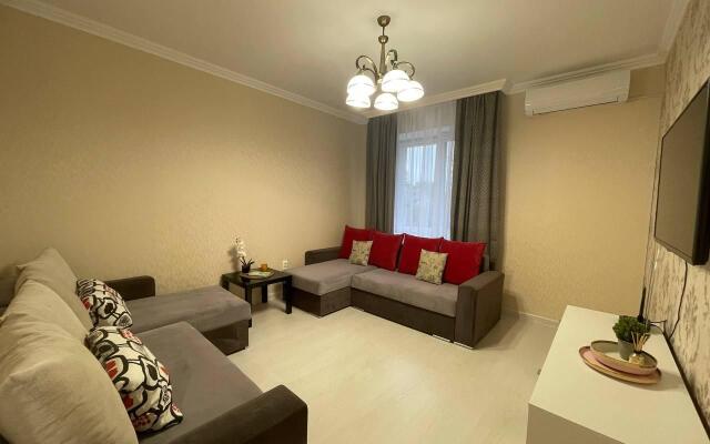 Apartment on Sibiryakova street