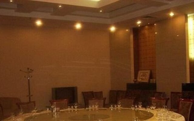 Thank Inn Chain Hotel Pingdingshan Weidong District Jianshe Road Trade Plaza