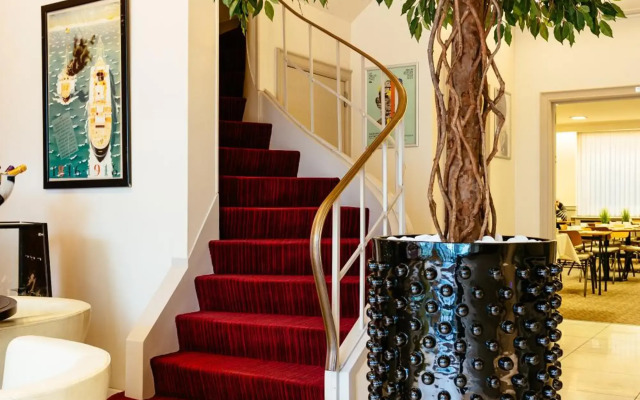 Hotel Prado