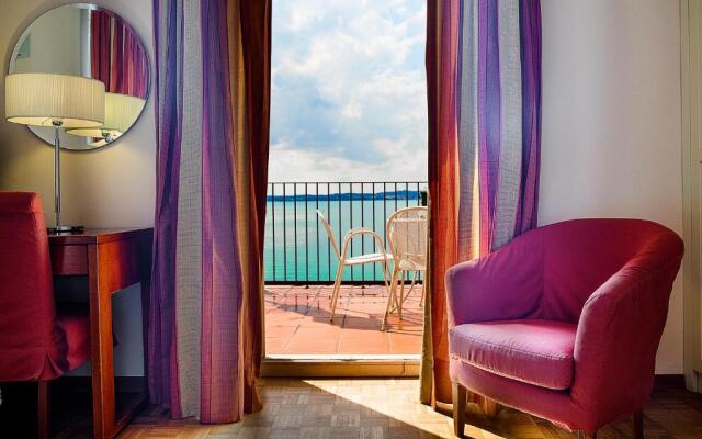 Hotel Sirmione e Promessi Sposi