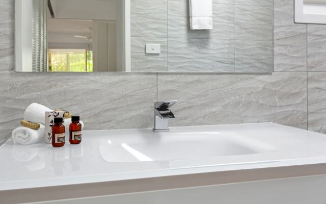 Port Douglas Apartments - Adults Only Oasis