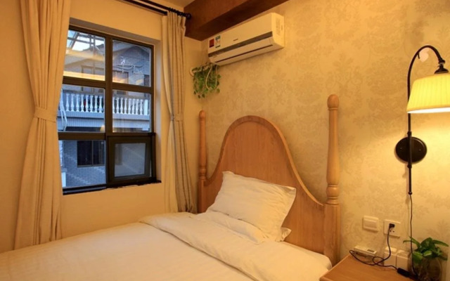 V Theme Inns Hangzhou Lingyin Villa Branch