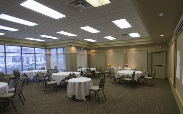 Lakeview Gimli Resort & Conference