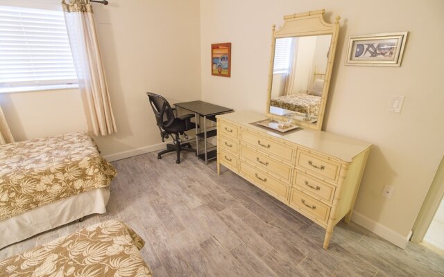 Beach & Tennis 201 by Vtrips