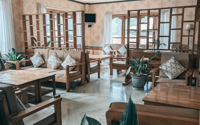 Hotel Amodhara
