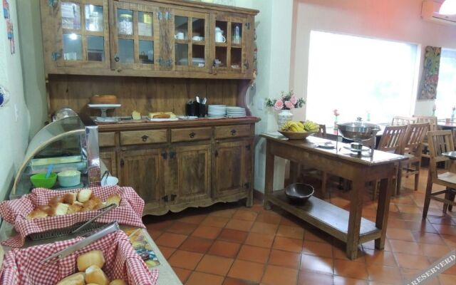 Hotel Senador