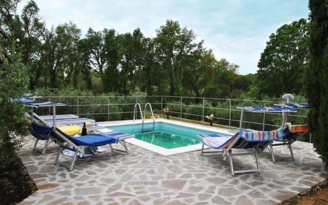 Holiday House for 8 Persons With Pool