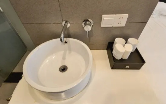 Rooftop 99 Express Hotel