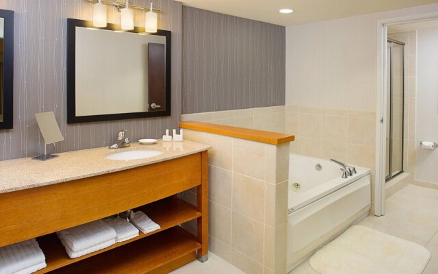 Courtyard by Marriott Montvale