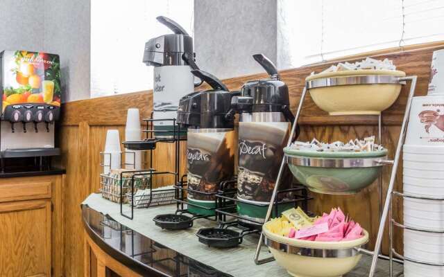 Quality Inn Pell City I-20 exit 158