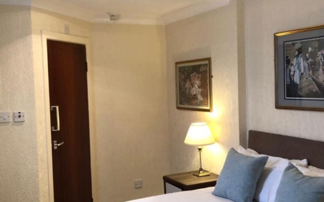 Fairhaven Hotel (46 Palatine Road)