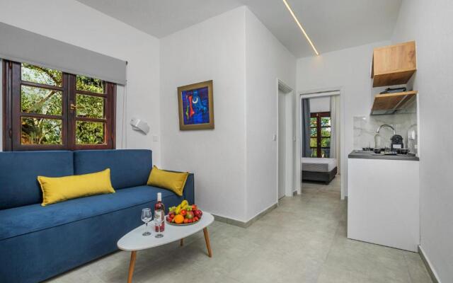 Eleon Suites & Apartments