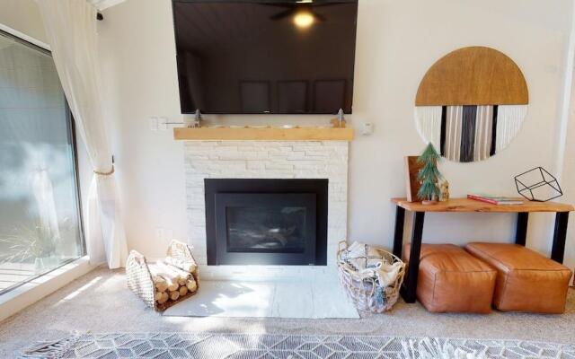 St. Anton Getaway - Shared Bbq, Pool & Hot Tub