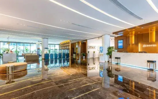 M Hotel Lanou International, Lu Xun's hometown of Shaoxing