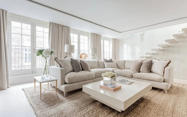 Eaton Mews South by Onefinestay