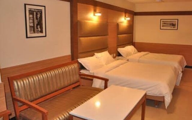 Hotel Sms Grand Inn