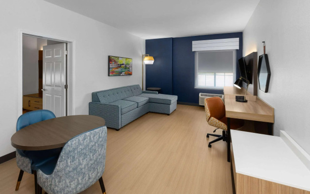 La Quinta Inn & Suites by Wyndham San Antonio Northwest