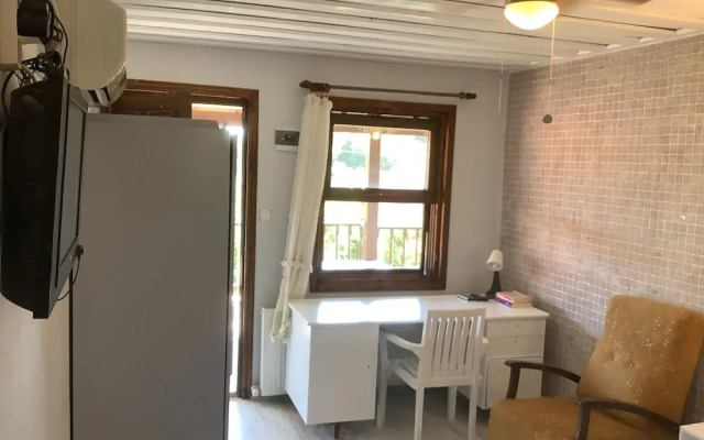 Akropolis Guest House