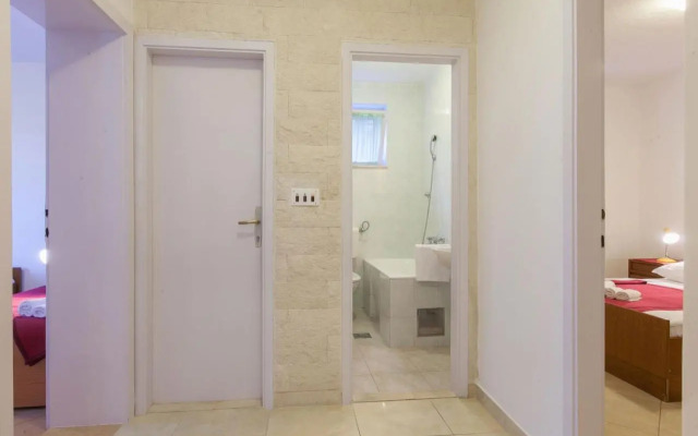 Apartments by the sea Podgora, Makarska - 2604